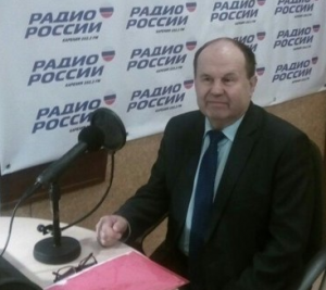 хю