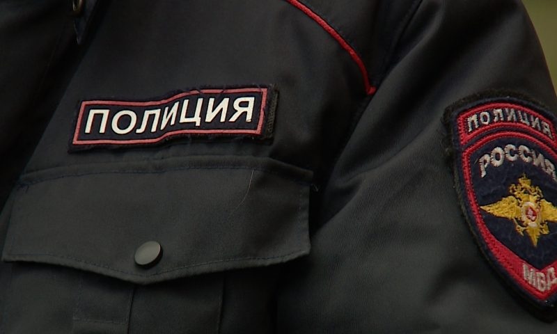 В Петрозаводске мужчина угрожал знакомому ножом