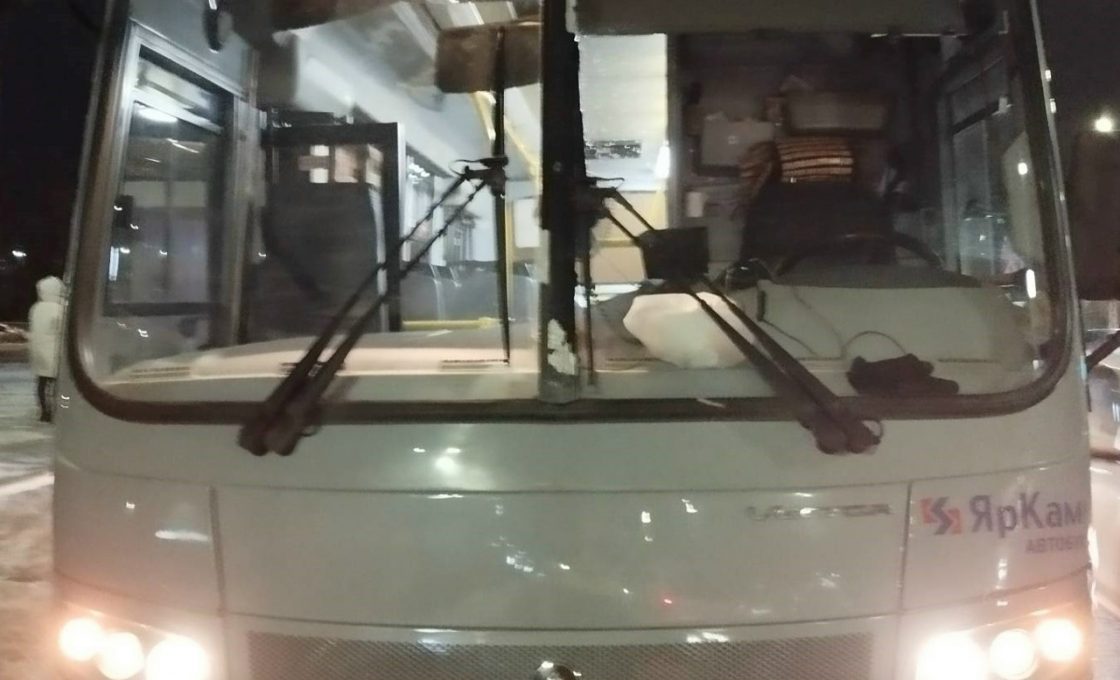 В Петрозаводске пассажир автобуса пострадала в ДТП