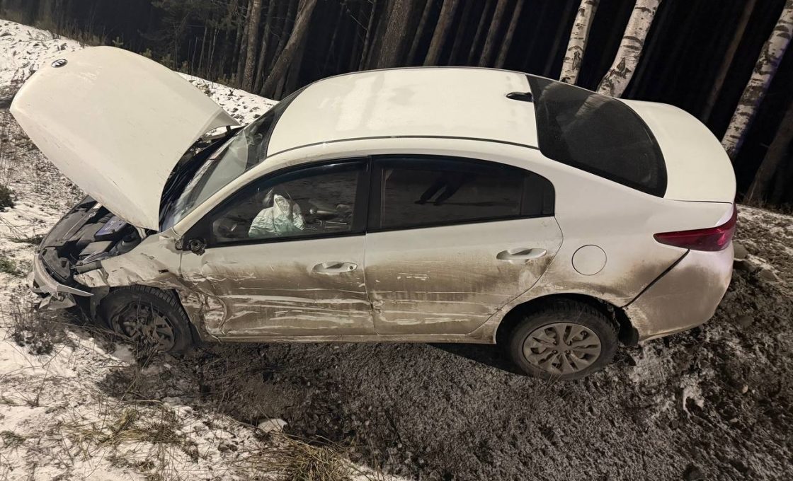 Два человека попали в больницу после ДТП в районах Карелии