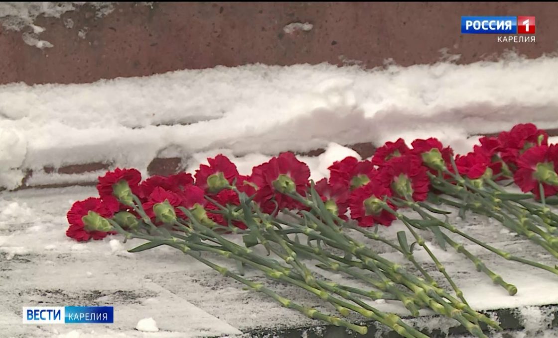 Сегодня в России отмечают День героев Отечества