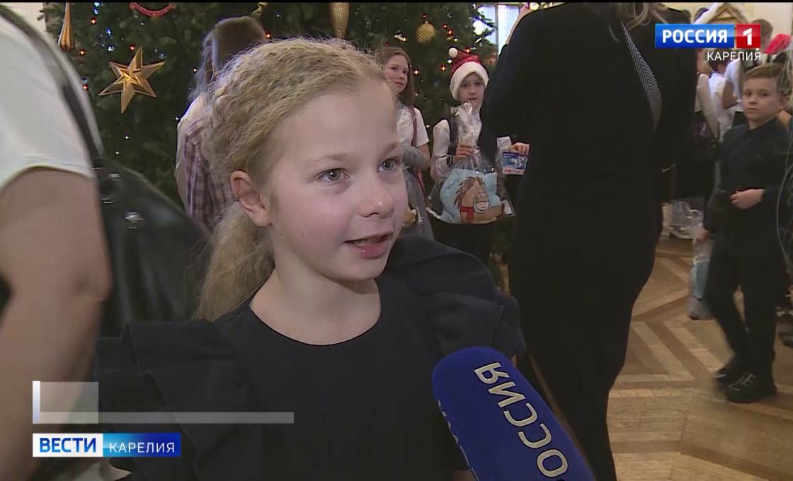 Полтысячи детей изо всех районов Карелии собрались на Елке Главы Республики