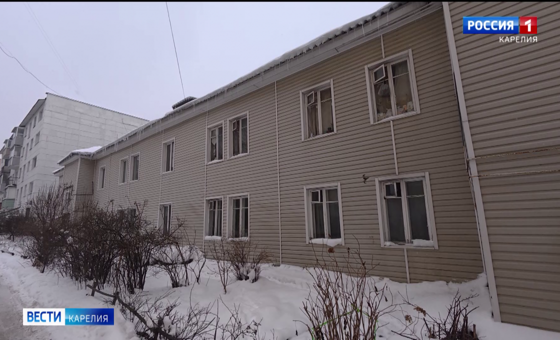 Жильцы десятков многоквартирных домов в республике недовольны работой управляющей компании из Ленобласти