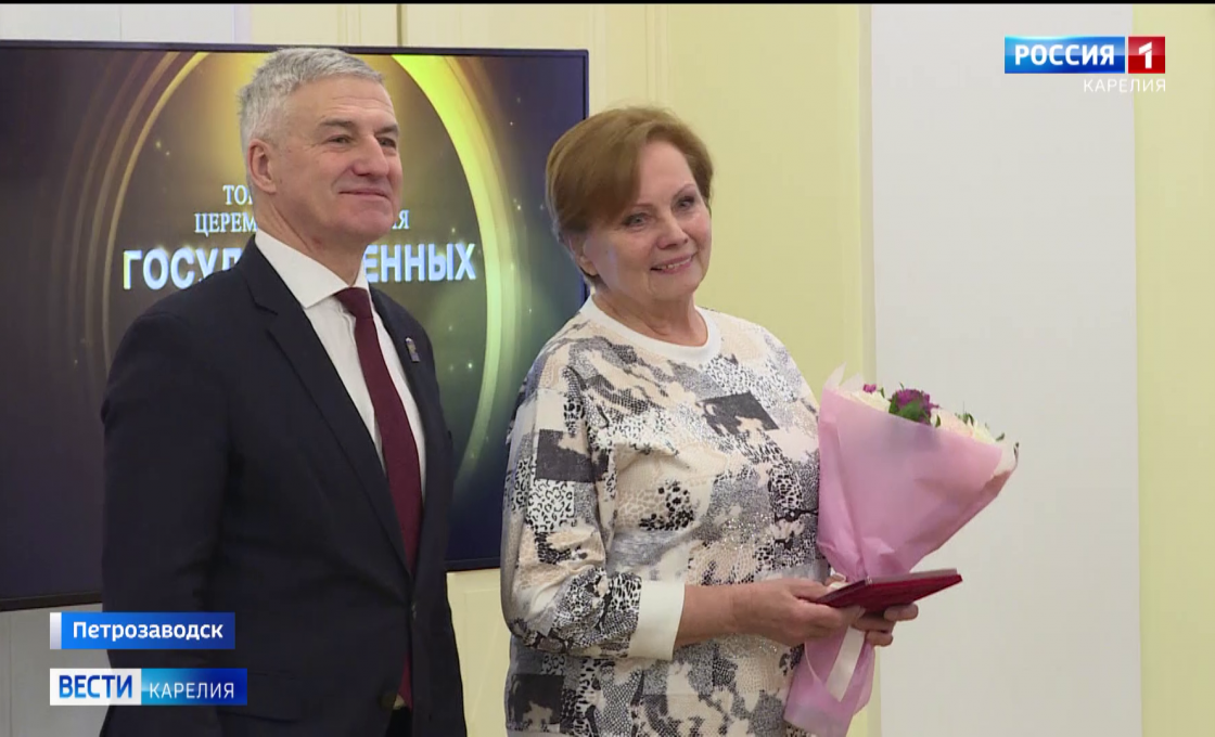 Глава Карелии вручил госнаграды коллективу Республиканской больницы имени Баранова