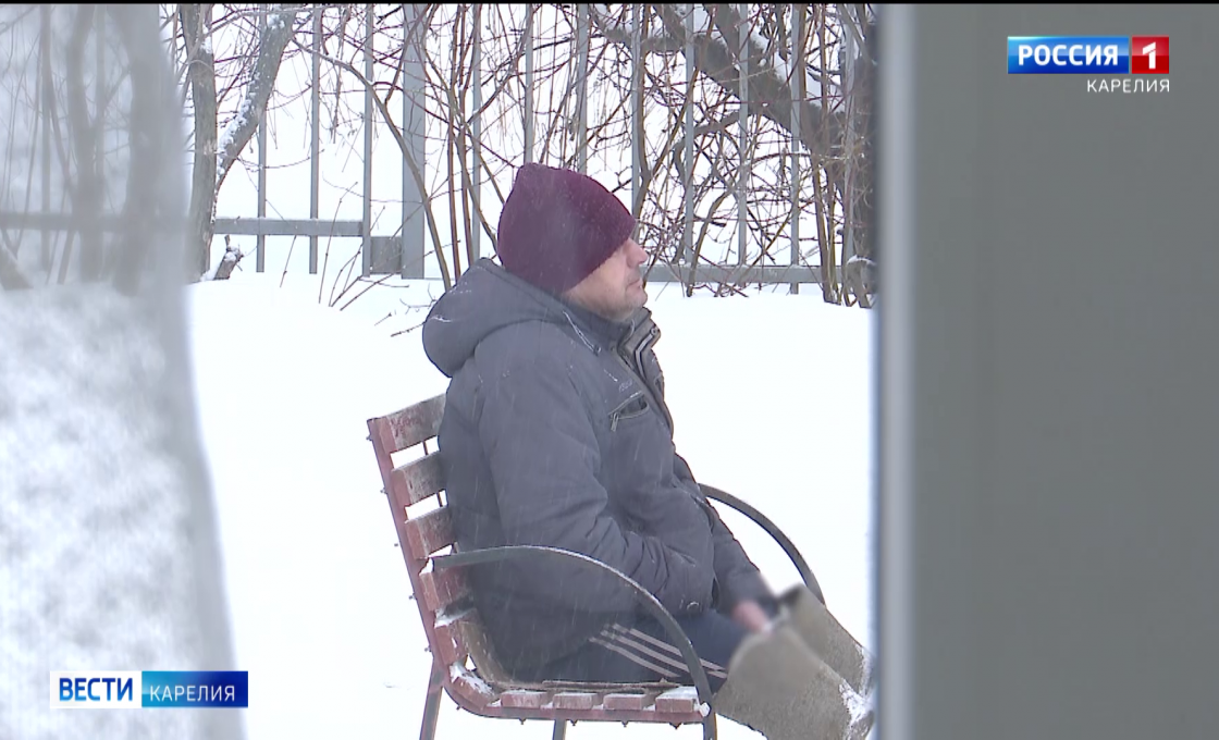 Горячий обед, документы и надежда: как в Петрозаводске помогают бездомным