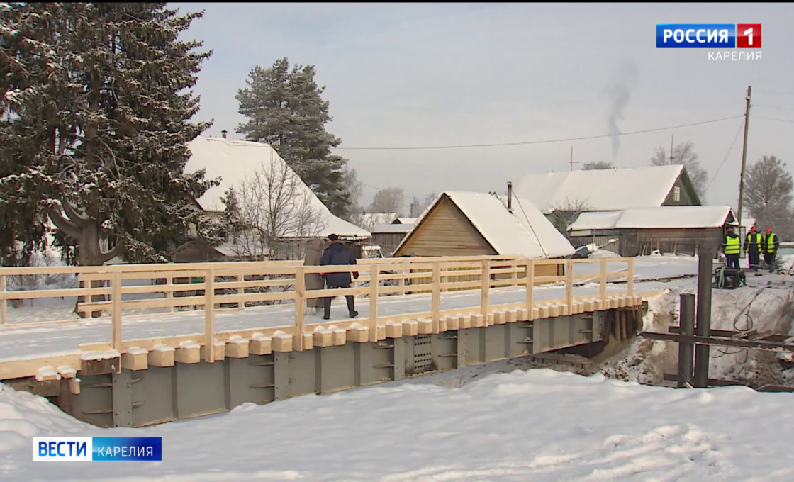 В деревне Тукса Олонецкого района строят новый мост