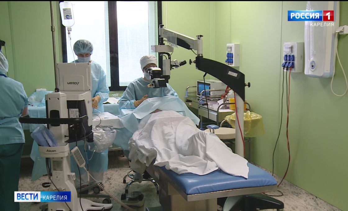 Ювелирная работа: как офтальмологи Петрозаводска возвращают людям зрение
