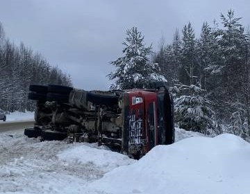 Вчера в Костомукше столкнулись три автомобиля