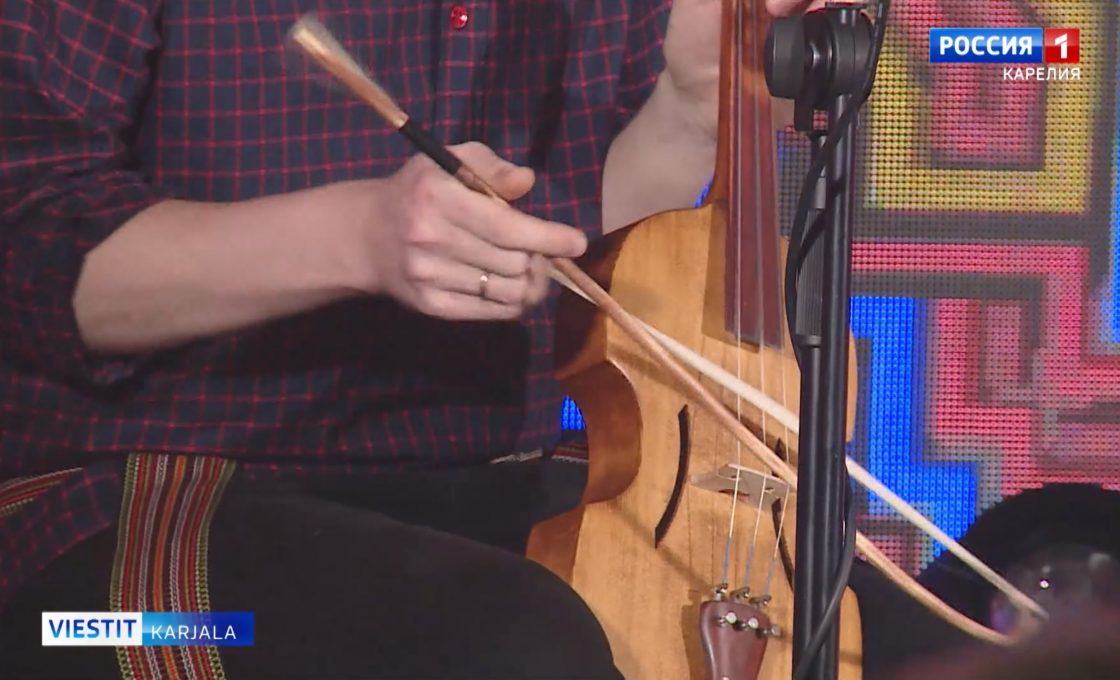 Karjalan piälinnas piettih Ven’an kanzoin yhtenäžyön vuvven avajazet