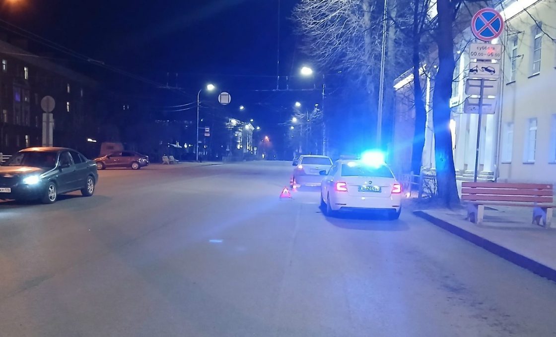 В Петрозаводске школьница и пенсионерка пострадали в ДТП