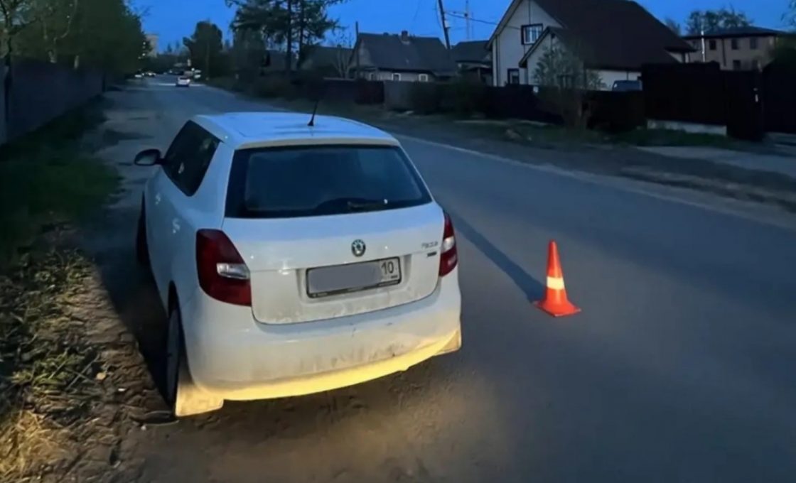 В Петрозаводске ребенок попал под машину
