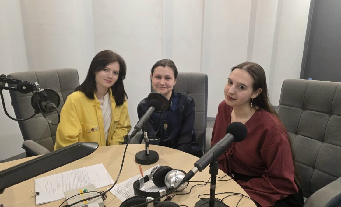 05.05.2026 — Спектакль «За проволокой цвела сирень» покажут в Петрозаводском госуниверситете