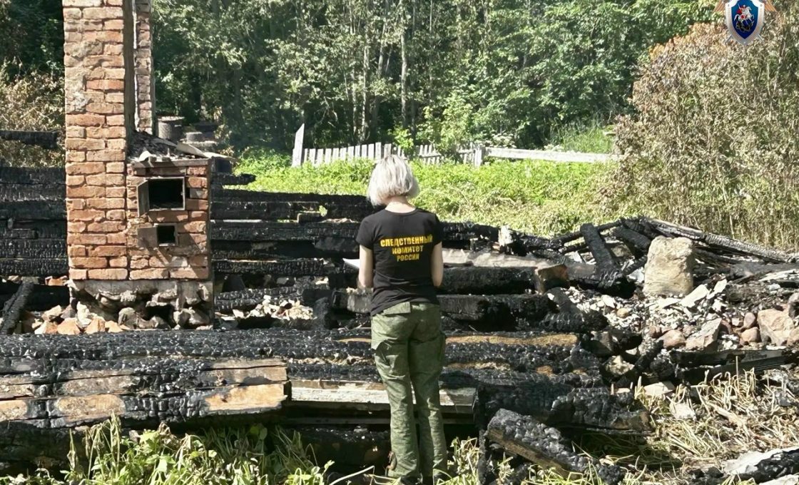 Мужчина погиб при пожаре в жилом доме в Карелии