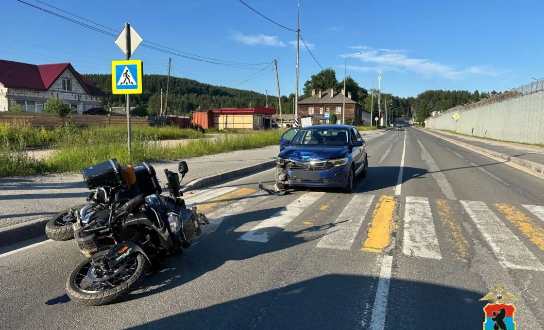 Мотоциклист попал в больницу после ДТП в Медвежьегорске